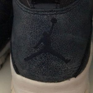 Meet your Posher, James